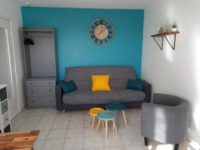 Appart 2/4 pers proche centre avec Balcon, Parking